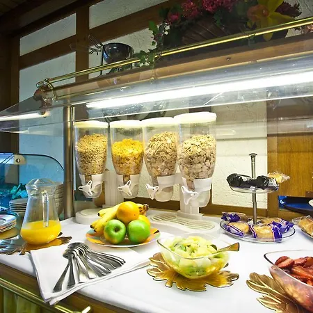 מלון Zur Kastanie