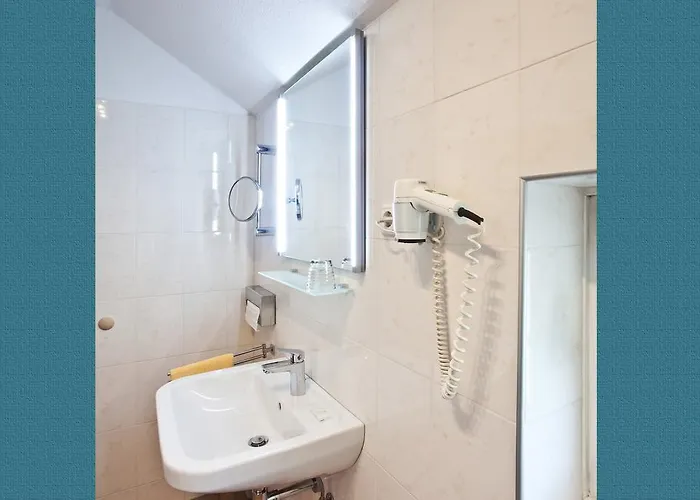 Zur Kastanie 3* Mülheim an der Ruhr